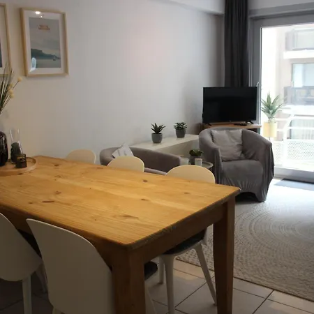 Bel Air - Modern With Terrace, View On Pool T53 Appartement Oostende