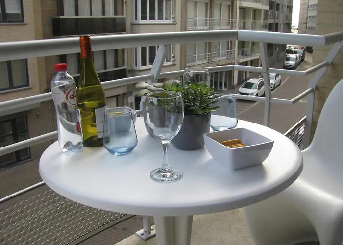 Bel Air - Modern With Terrace, View On Pool T53 * Oostende